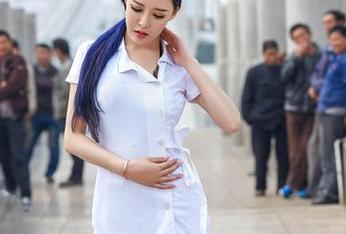 AISS爱丝(黄金版) - 在西雅的女骑士作品里，发布会比骑士决斗还精彩！