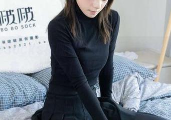 BoBoSocks袜啵啵 - 小甜豆短灰丝写真合集：丝袜与糯米团的微妙平衡