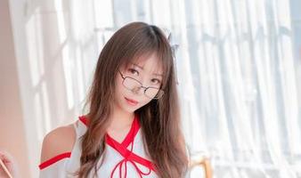 Money冷冷最新图包，修女再添神秘感？