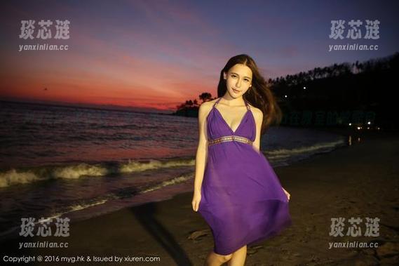 MyGirl美媛馆 - 走！免费图集，伊雨蔓Fiona在教室的炫酷自习时光，黑板上写着什么呢？