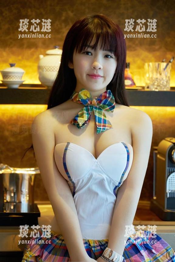 TuiGirl推女郎 - 想要清凉一夏吗？何奕恋免费泳装资源，让你心中小河流汩汩不停！