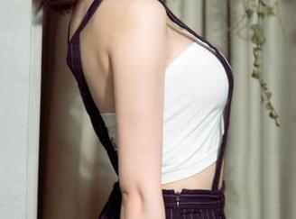 UGirls尤果网 - 布莱尔昆娜最新纯白套图，怎么突然觉得想吃雪糕了呢？