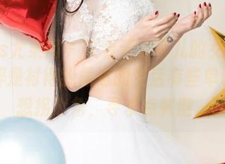 UGirls尤果网 - 又看到才可儿的女友写真，纯粹是衬得我最近的生活有些单调。好想拐个角，寻求点刺激。