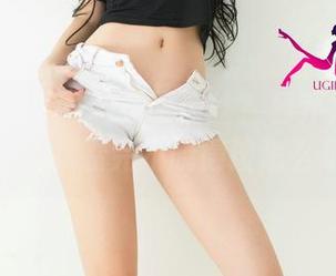 UGirls尤果网 - 透明肉丝？杨乔之的最新写真图包，看完不晓得该怎么形容。