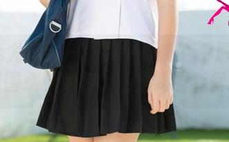 UGirls尤果网 - 图集中那条赵伊彤的连衣裙：是围绕着她转，还是她围着裙子转？