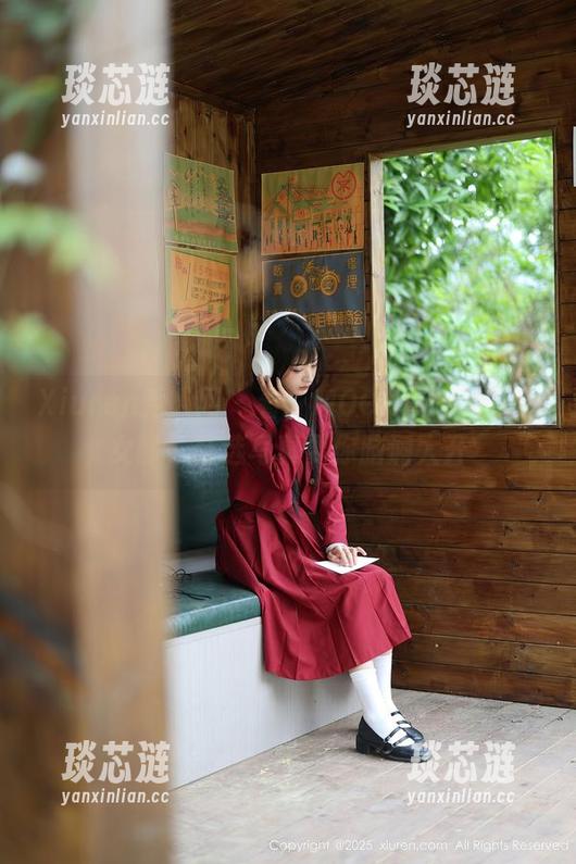 Xiuren秀人网 - 看，MOON嘉依化身兔女郎，精选写真要你脑洞大开