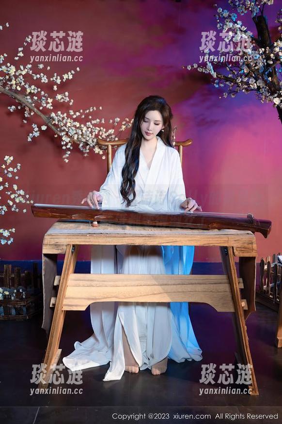 Xiuren秀人网 - 夏诗诗Sally的裸足合集，壁纸都变得淑女了