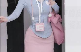 Xiuren秀人网 - 小魔女奈奈的皮衣照，追求个性与帅气的完美结合，资源还真让我对她改观了。