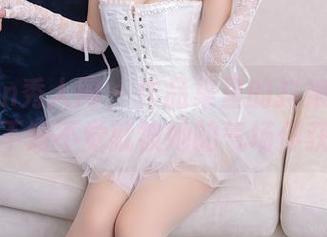 Xiuren秀人网 - 作品集里的抖娘利世女王：不知不觉就被她的气场俘获了！