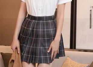 Xiuren秀人网 - 一组制服诱惑——月野兔美妞空姐写真合集带你飞向哪里？