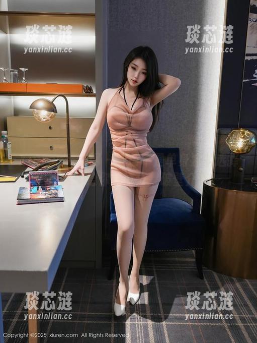 Xiuren秀人网 - 粉色不是单身狗的选择？陈柒柒给你写真合集破壁介绍！