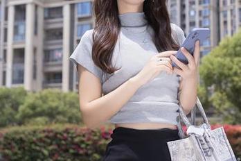Xiuren秀人网 - 风景尤美私拍图集，办公室的灵魂似乎在和我打招呼。