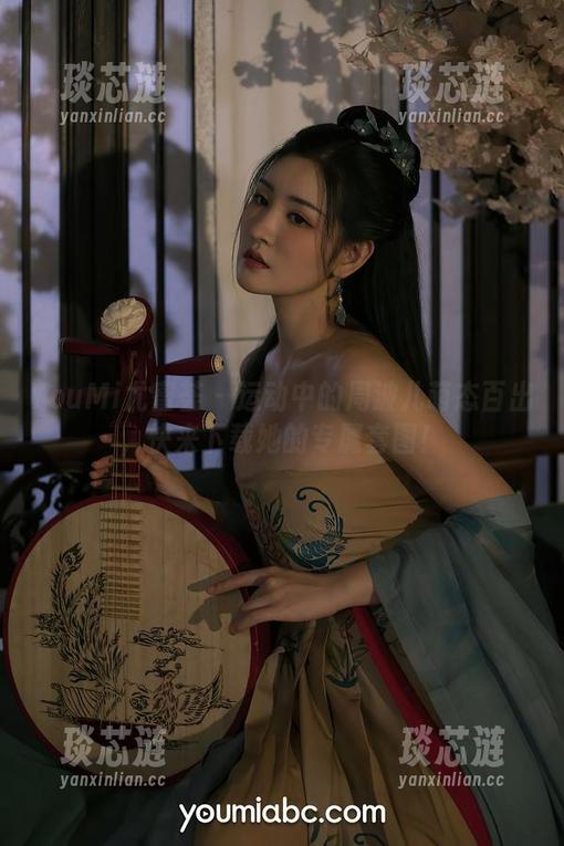 YouMi尤蜜荟-周波儿 YouMi尤蜜荟 - 运动中的周波儿萌态百出,快来下载她的专属套图!