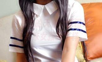 pans - 照片里的天台，原图让小彤变成了邻家女孩的模样。