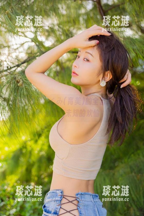 Fantia里いくみ(育美)的全套写真，带你奔向未知的欢愉