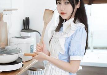 从原图到套图：不呆猫绷带捉迷藏的日常