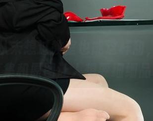 丽柜 - 从未想过教室也能这样甜，甜甜的写真集和原图让人想要细细品味。