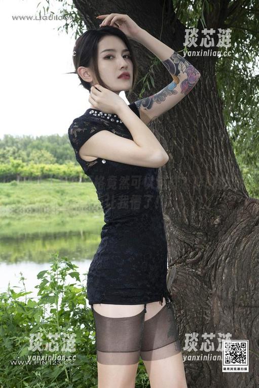 丽柜 - 修女风格竟然可以这样？轩轩的图集让我懵了！
