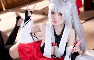 九柒喵短裙写真公开，不说你也懂那种意图！