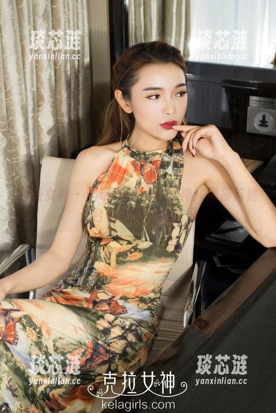 克拉女神 - 略带戏弄的小眼神：瑞莎与她天台私拍的图集魅区
