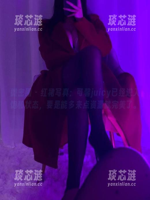 微密圈 - 红裙写真：可馨juicy已经进入饱和状态，要是能多来点资源就完美了。