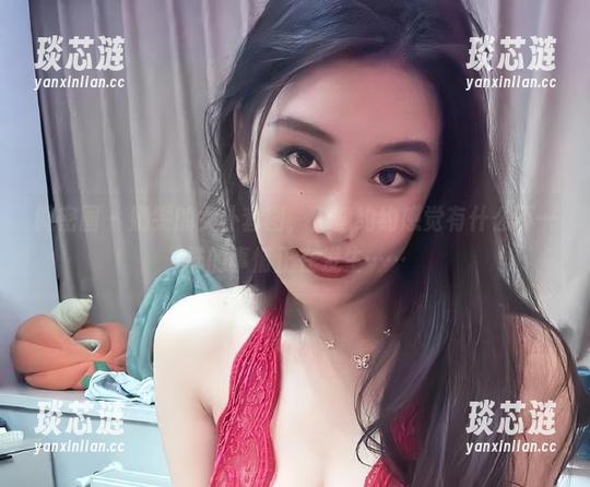 微密圈 - 奶雯的女仆套图，隐隐约约感觉有什么不一样的事情正在发生……