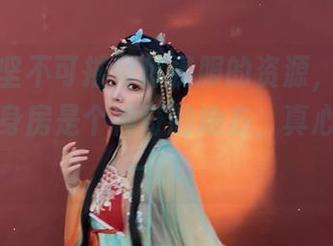 看妍子坚不可摧穿体操服的资源，我突然觉得健身房是个神奇的地方，真心想去了一趟。