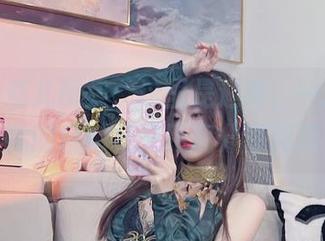 小小奶瓶儿图集：这里是迦南，一边有美景我的自拍社交距离分享阅读！