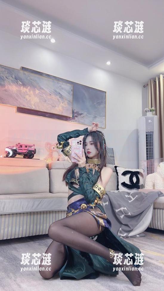 小小奶瓶儿图集：这里是迦南，一边有美景我的自拍社交距离分享阅读！
