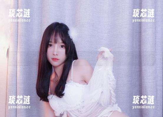 小小奶瓶儿 办公室的私房时刻:小小奶瓶儿的真实写照