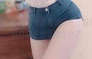 微密圈 - 小玉吃果冻和她的高跟鞋照片，风格似乎越来越怪异了
