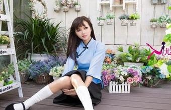 尤果网 - 孙晚桐的定制职业装写真，我在想她是不是在开公司了？要不怎么穿得这么干练！