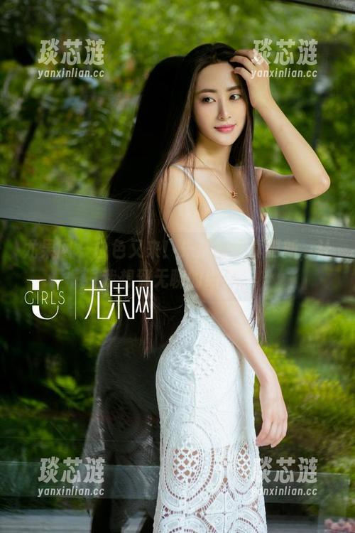 尤果网 - 白色又来！朱赢的写真更新，让我想到无聊的约会。