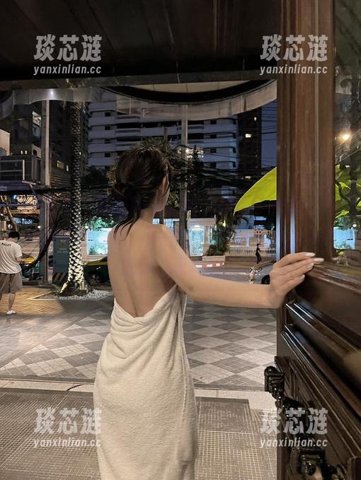 微密圈 - 就是阿朱啊的“甜心”作品，观看后不禁觉得，原图也透露着某种隐秘的魅惑，真微妙。