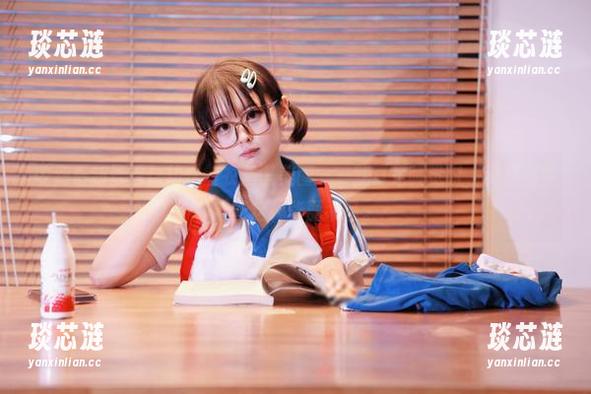 幼水铃衣 收到最新号召!幼水铃衣圣诞美图——就算是睡觉时,梦里都要穿着这种华丽装备。