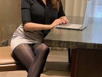 微密圈 - 突发，张思允最新私房作品：兔女郎的日常，就在这一刻！
