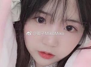 青春期裤袜的又一次大爆发！御子Yumiko的最新作品，帮你养眼不费力。