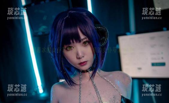 是青水的女仆写真集——她家的女仆可真有趣！