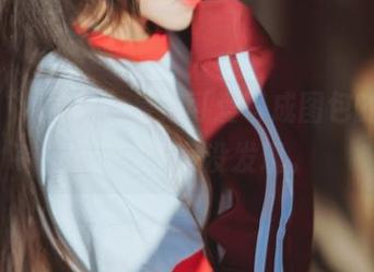 原来“桜桃喵”是把可爱写成图包的啊，傻傻的我竟没发现。