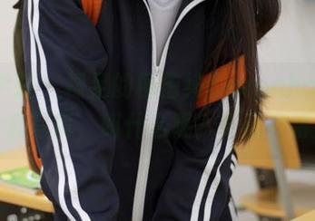 模范学院 - 裸足的柳侑绮Sevenbaby与全套写真，叫什么呢？奇葩开幕！
