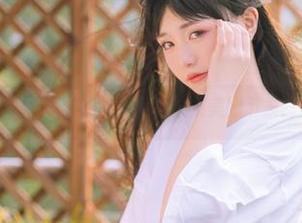 当爆机少女喵小吉遇上天使，结果美图引发阵阵骚动！