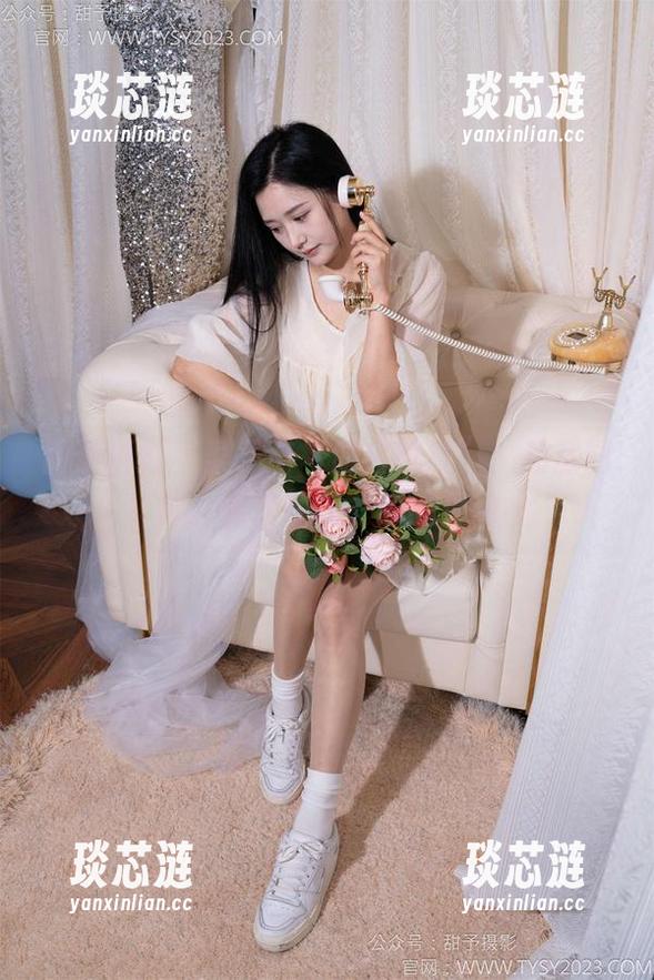 甜予摄影 - 梨子与“脏白棉袜”：私房图片，能愣住我一瞬的灵动