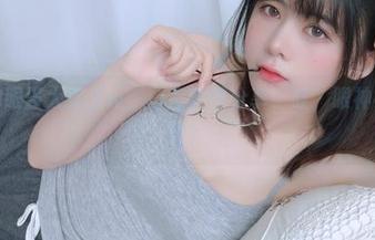 小小的眼酱大魔王w，魅魔套图分享，哇，眼神好会撩哦！
