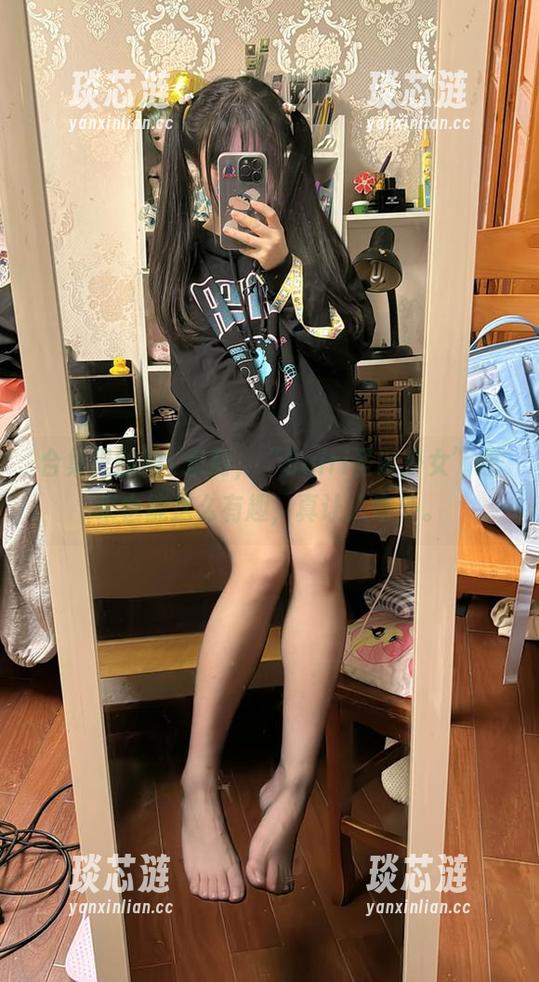 神沢永莉 合集里的神沢永莉,“Suiri圣诞少女”原来也能这么有趣,真让人意外。