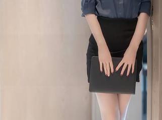 秀人网 - 快更新！Elise谭晓彤和她的旗袍还在驯服这些眼球，耐不住性子！