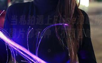 秀人网 - 当私拍遇上Elise谭晓彤的美脚：每一张图片都有种“不可言喻”的美感。
