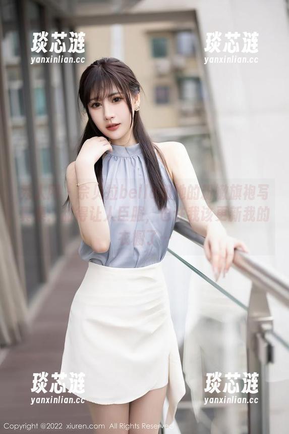 秀人网 - 佘贝拉bella和她的粉嫩旗袍写真集：甜得让人臣服，也许我该更新我的衣橱了…