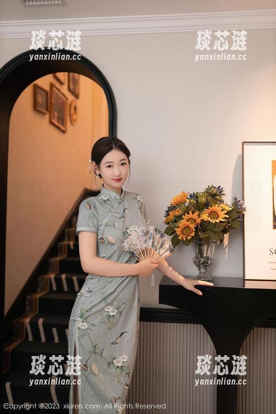 秀人网-养乐多Doll 秀人网 - 养乐多Doll的肉丝,分享一下,这味道我承受得起吗?