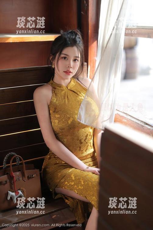秀人网 - 娜比的海边写真：原以为是人鱼，没想到只是一条‘落水狗’！