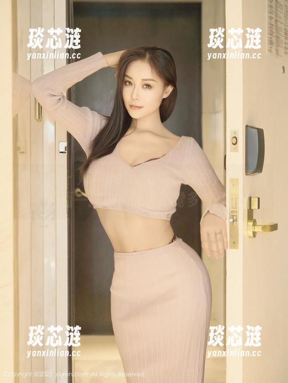 秀人网 - 娜露selena的丝袜图片在更新，画面一拨来，让人不觉多看几眼。